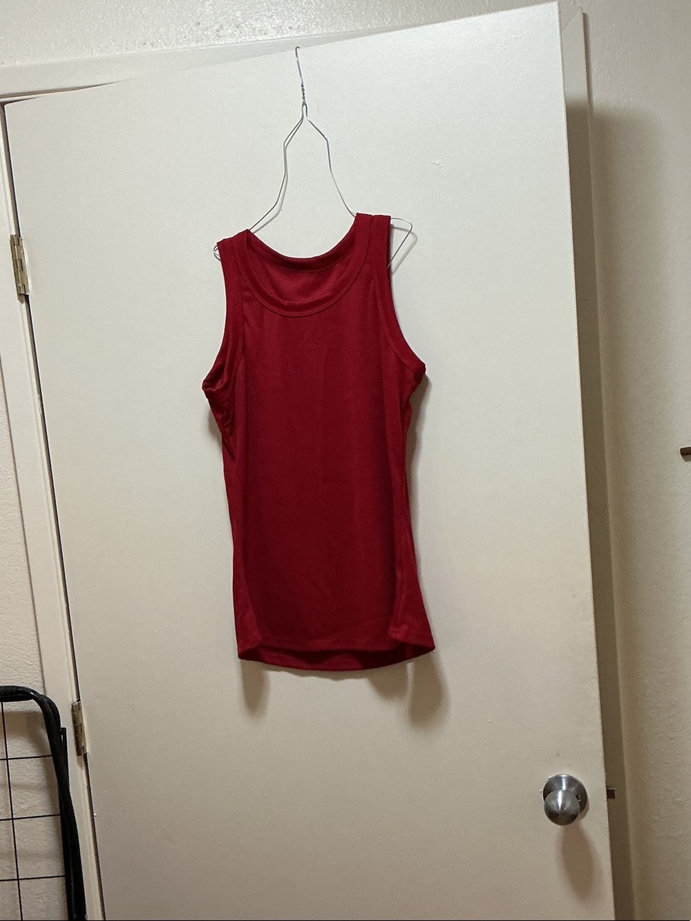 Sleek Red Athletic Tank Top for Women
